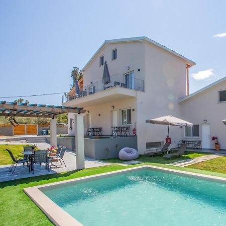 Privileged Villa Néa Péramos Dış mekan fotoğraf