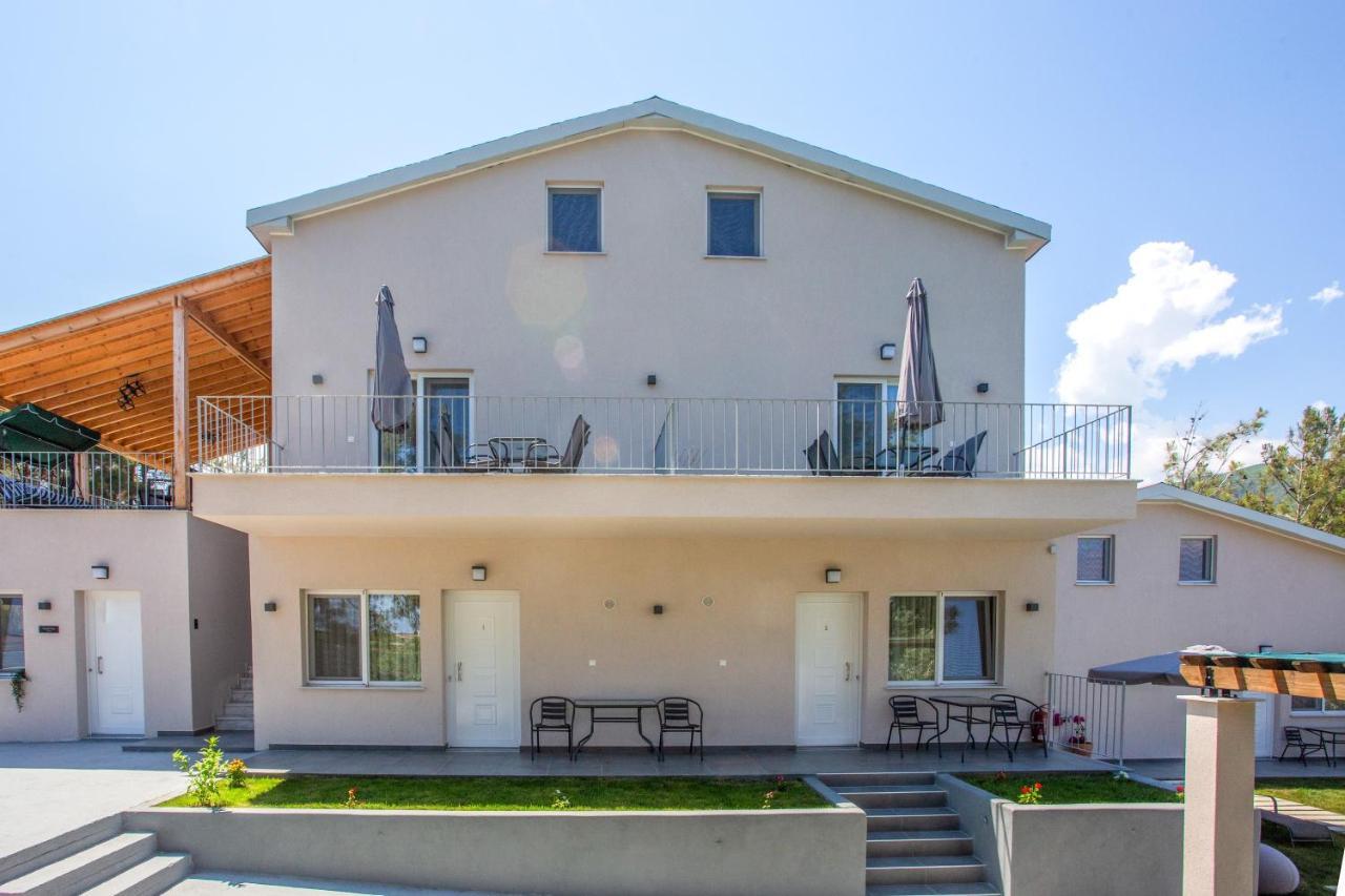 Privileged Villa Néa Péramos Dış mekan fotoğraf