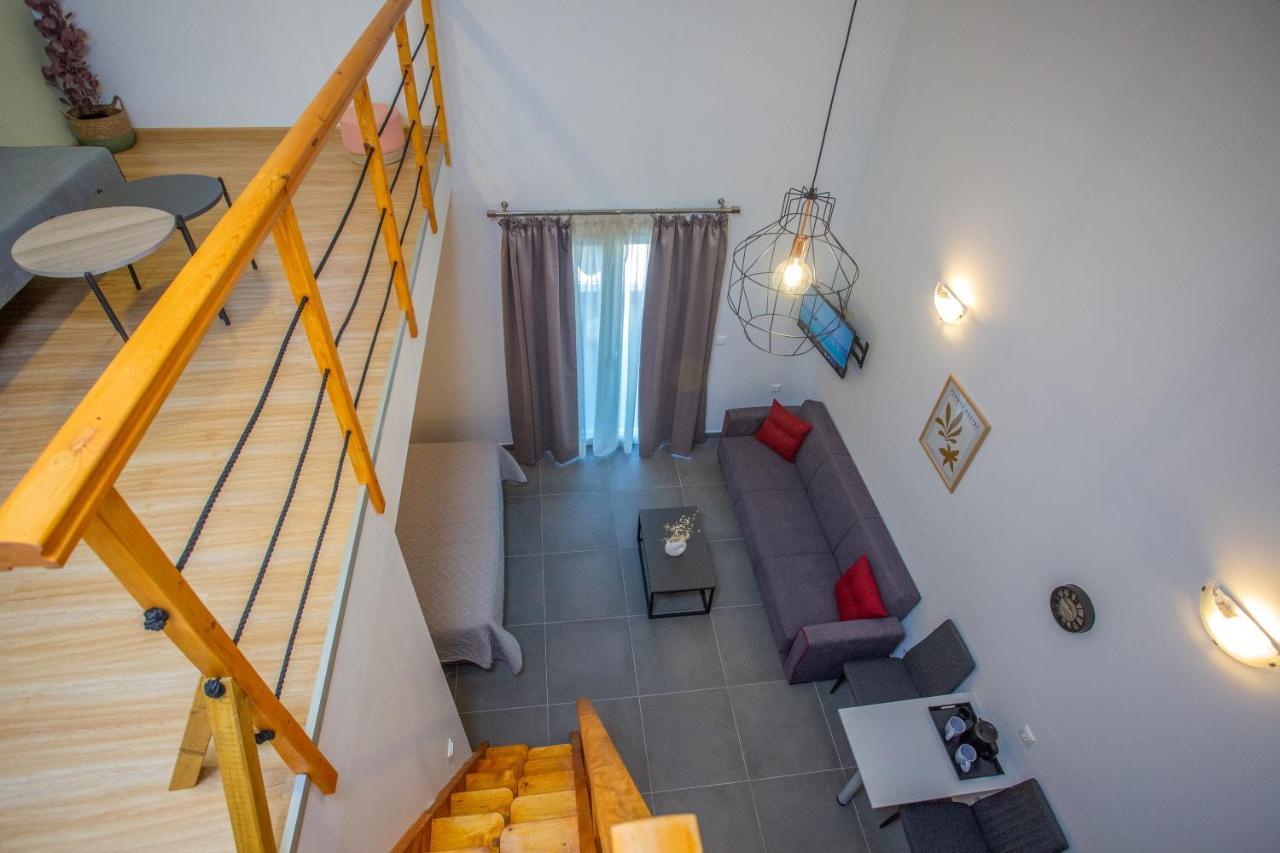 Privileged Villa Néa Péramos Dış mekan fotoğraf